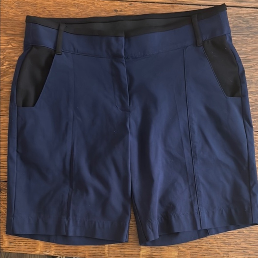 💙 Simply Vera Vera Wang Women’s Navy Shorts - Size Small